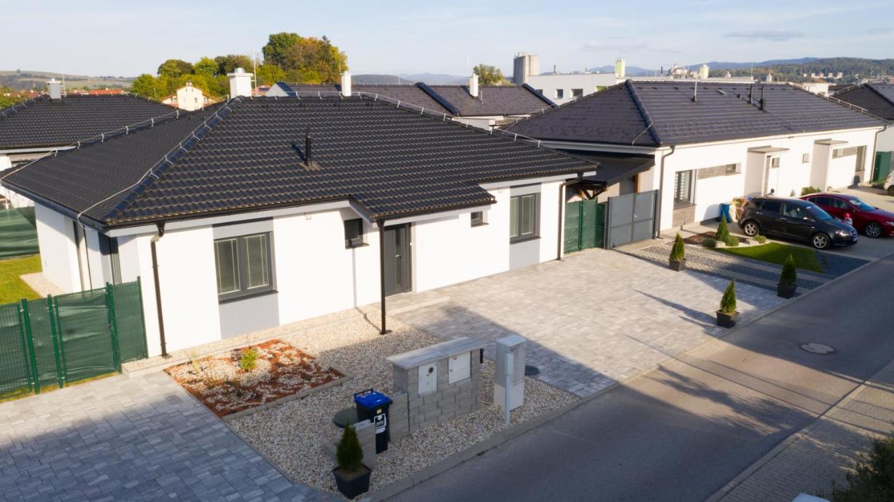 Royal House Trencin Villa Buitenkant foto