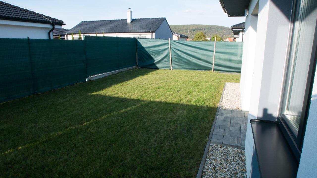 Royal House Trencin Villa Buitenkant foto