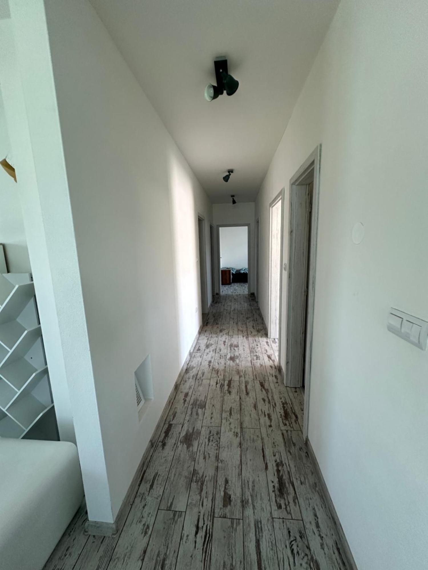Royal House Trencin Villa Buitenkant foto